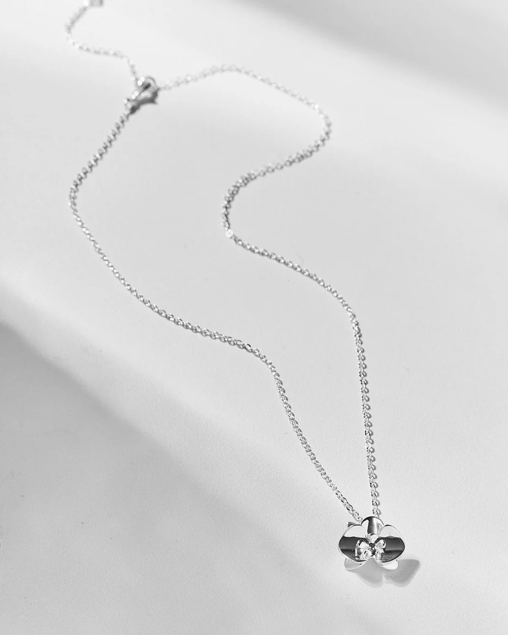 Orquideas Essência Necklace Silver