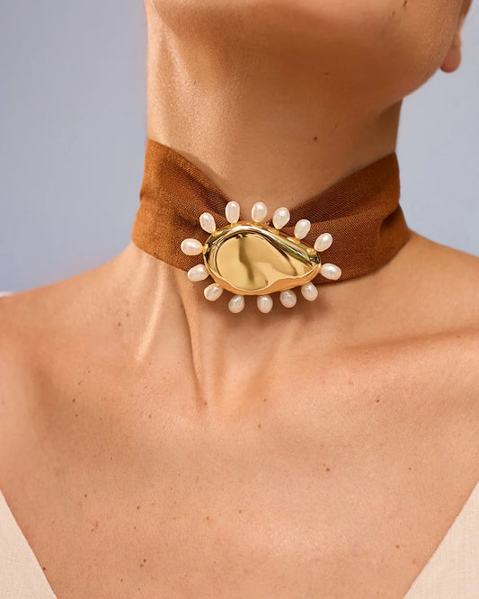 Nerea Brooch Gold