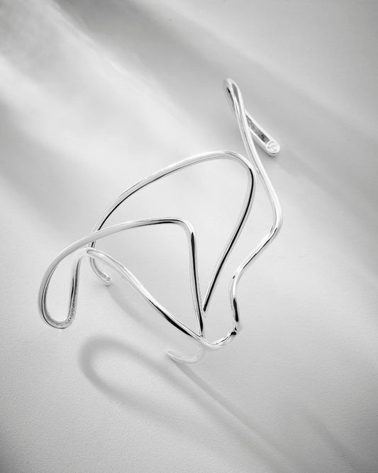 Miragem Hand Bracelet