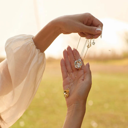 Renascimisnto Necklace Gold